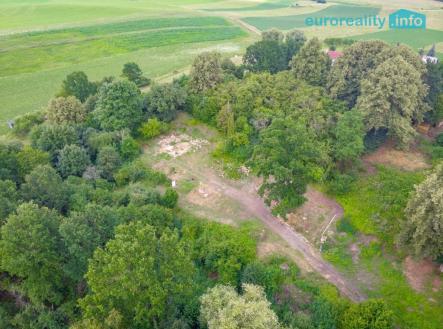 pohled na pozemek | Prodej - pozemek pro bydlení, 893 m²