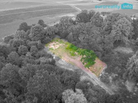 pohled na pozemek | Prodej - pozemek pro bydlení, 893 m²