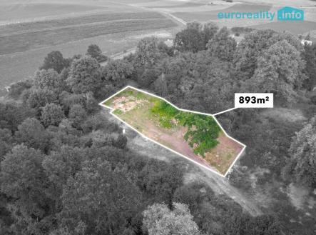 pohled na pozemek | Prodej - pozemek pro bydlení, 893 m²