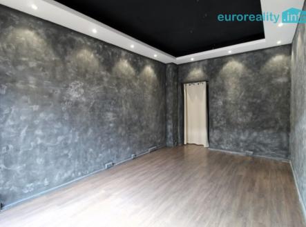 nebytový prostor | Prodej - obchodní prostor, 23 m²