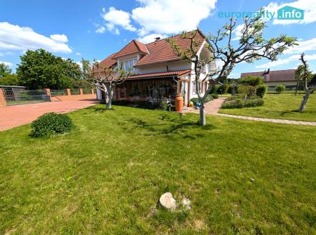 pxl-20250512-123205140.jpg | Prodej - dům/vila, 160 m²