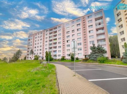 celkový pohled na dům | Prodej bytu, 2+1, 56 m²