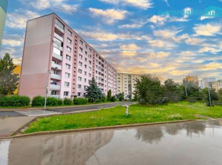 pohled na dům | Prodej bytu, 2+1, 56 m²
