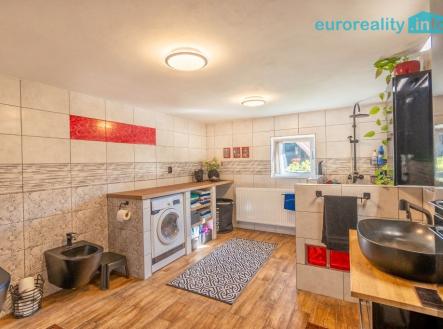 koupelna | Prodej - dům/vila, 239 m²