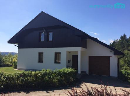 000-3.jpg | Prodej - dům/vila, 220 m²