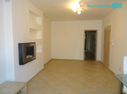 dsc02140.jpg | Pronájem - dům/vila, 330 m²