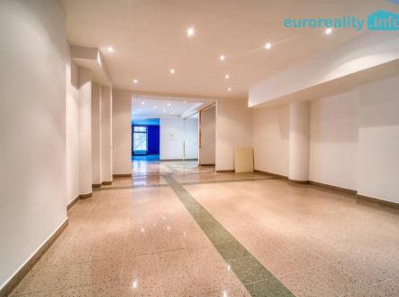 5a09ff90-9b48-468b-95d5-0b2c57ccc2a5.jpg | Prodej bytu, atypický, 365 m²