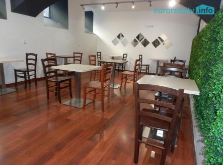 3-2.jpg | Pronájem - restaurace, 200 m²
