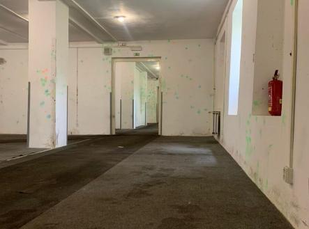 345982339-6982620911767520-576672221861495697-n.jpg | Pronájem - skladovací prostor, 700 m²