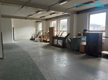 snimek-obrazovky-2026-03-03-v-17.39.00.png | Pronájem - skladovací prostor, 112 m²