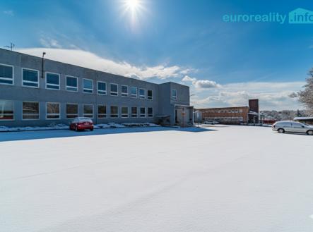 gemini-generated-image-4u5voo4u5voo4u5v.png | Pronájem - skladovací prostor, 900 m²