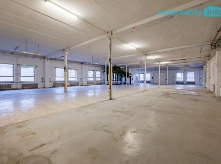 dsc-5901-hdr.jpg | Pronájem - skladovací prostor, 607 m²