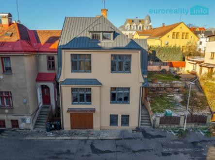 vizu-vila-1.png | Prodej - dům/vila, 218 m²