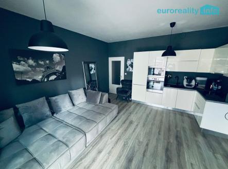 obyvak.jpg | Prodej bytu, 2+kk, 106 m²