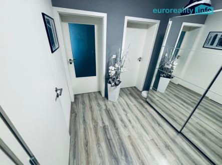 chodba-2.jpg | Prodej bytu, 2+kk, 106 m²