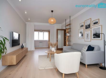 Vizualizace Obývací pokoj | Prodej bytu, 3+1, 76 m²