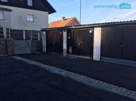 84352775-243517006665814-433868435076677632-n.jpg | Pronájem - malý objekt/garáž