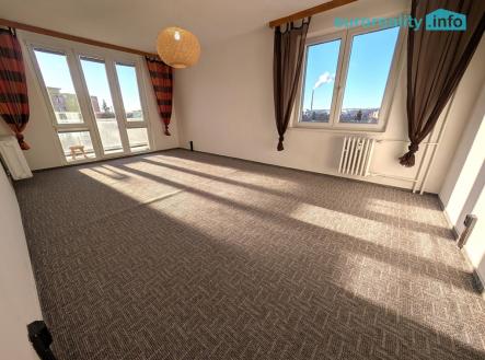 pxl-20251228-134333293.jpg | Pronájem bytu, 3+1, 71 m²