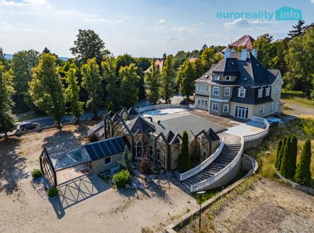 abeb58cb-94ce-49b5-8c2c-47bc364e8b76.jpg | Prodej - nájemní dům, 1 497 m²