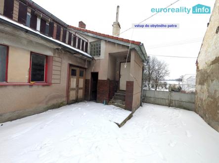 pxl-20260112-133131091p.jpg | Prodej - zemědělský objekt, 1 200 m²