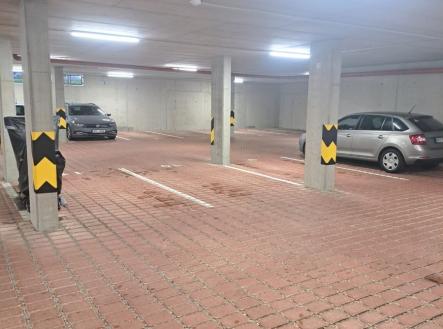 img-20251126-wa0005.jpg | Pronájem - malý objekt/garáž