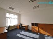 Pronájem - kanceláře, 64 m²