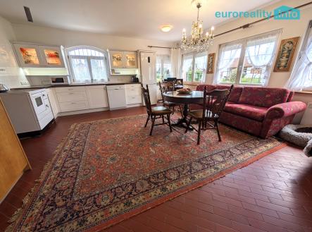 pxl-20250512-120645970.jpg | Prodej - dům/vila, 160 m²