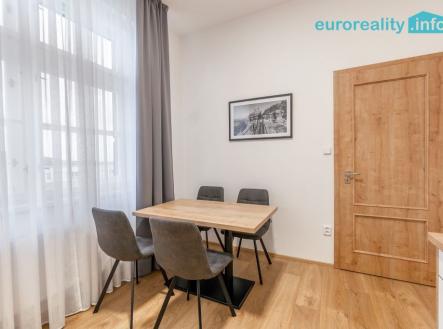 kuchyň | Pronájem bytu, 2+1, 69 m²