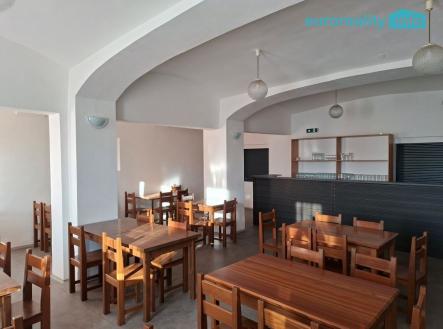 prostor restaurace | Pronájem - restaurace, 200 m²