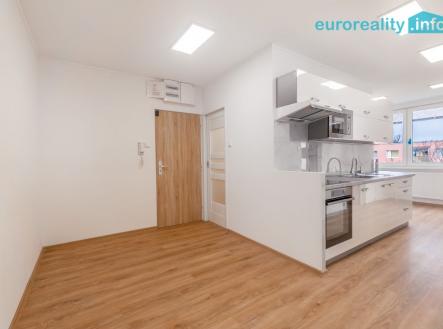 chodba s kuchyní | Prodej bytu, 3+1, 73 m²