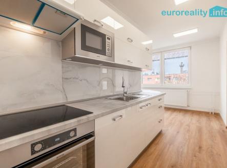 kuchyňská linka | Prodej bytu, 3+1, 73 m²