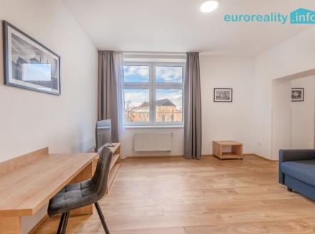 pokoj | Pronájem bytu, 2+1, 73 m²