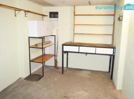 dsc-0005.jpg | Pronájem - malý objekt/garáž