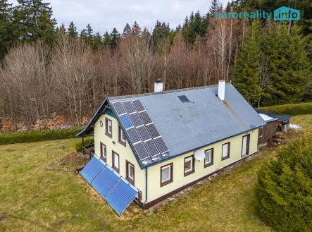 dji-20260401103450-0379-d-hdr.jpg | Prodej - dům/vila, 178 m²
