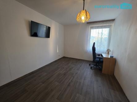 20260408-185008.jpg | Pronájem bytu, 2+1, 57 m²