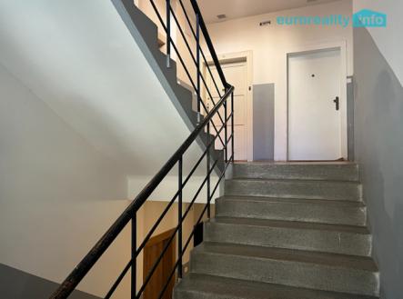 3a0a2cc3-5bb4-4184-9917-1dcbe5d3ca1c.png | Pronájem bytu, 3+kk, 80 m²