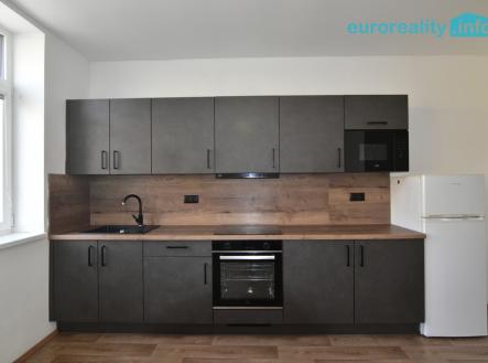 Kuchyňská linka | Pronájem bytu, 1+1, 62 m²