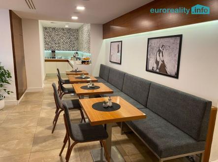 af1e5957-ca1e-44ec-96dc-d85703b8c31c.jpeg | Pronájem - restaurace, 120 m²