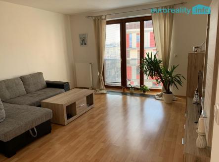 f8b3f78e-ea6a-469c-a318-a9755e9bb250.jpg | Pronájem bytu, 2+kk, 58 m²