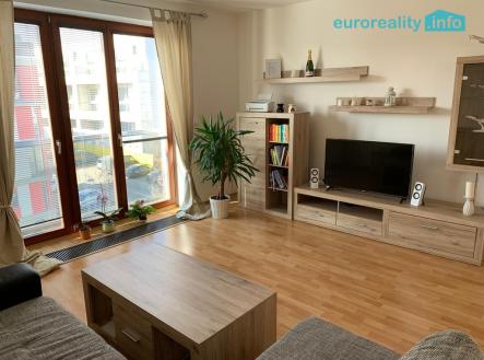 a0fa941f-1f1d-41f5-ae6a-a037fa2f90a8.jpg | Pronájem bytu, 2+kk, 58 m²