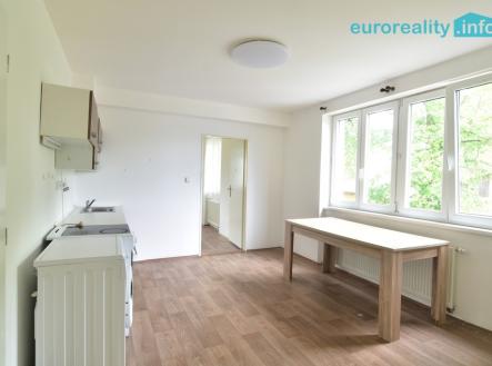 Jídelna s kuchyní | Prodej bytu, 2+1, 49 m²