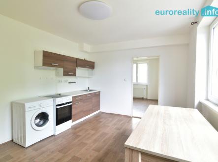 Jídelna s kuchyní | Prodej bytu, 2+1, 49 m²