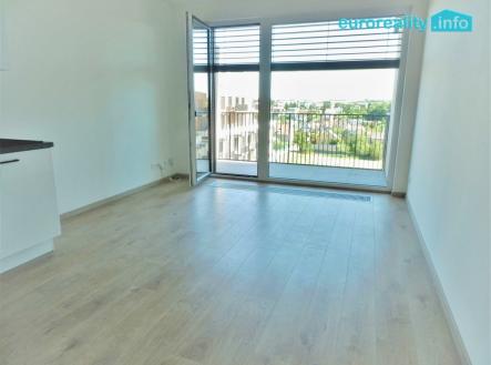 Pronájem bytu, 1+kk, 37 m² obrázek