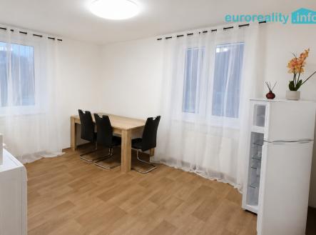 Jídelní kout | Pronájem bytu, 1+1, 46 m²