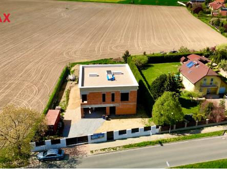 img-20250519-173552-529.png | Prodej - dům/vila, 334 m²