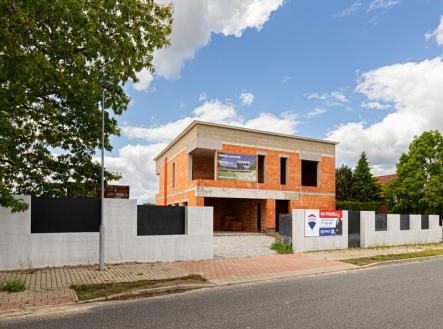 1.jpg | Prodej - dům/vila, 334 m²