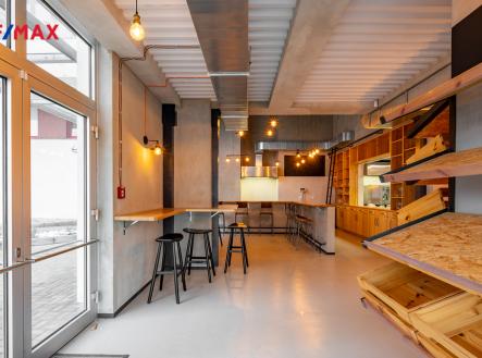 216a8752-hdr.jpg | Pronájem - restaurace, 365 m²