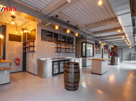 216a8796-hdr.jpg | Pronájem - restaurace, 365 m²