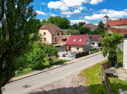 cerna-01.jpg | Prodej - dům/vila, 71 m²