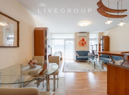 vavrinecka-11.jpg | Prodej bytu, 2+kk, 74 m²